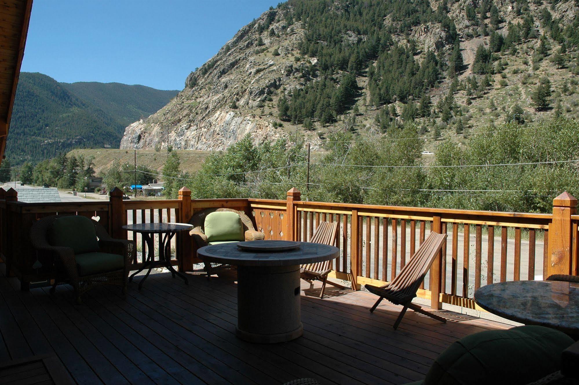 Hotel Chateau Chamonix Georgetown Exterior foto